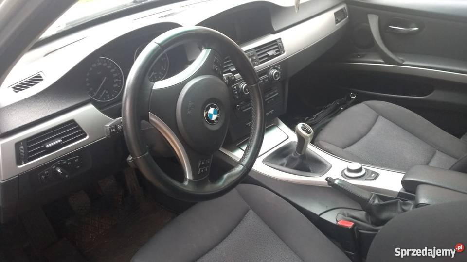 BMW E90 320i Myślina