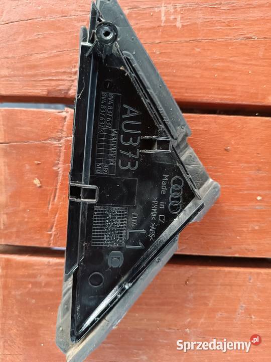 Trójkąt listwa drzwi lewy przód A3 8V 8V4837637 wielkopolskie