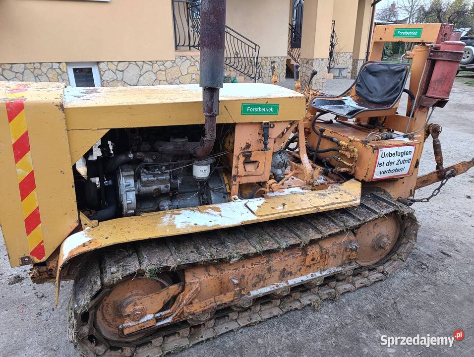 Sprzedam traktor gąsienicowy Massey Ferguson Markuszowa sprzedam