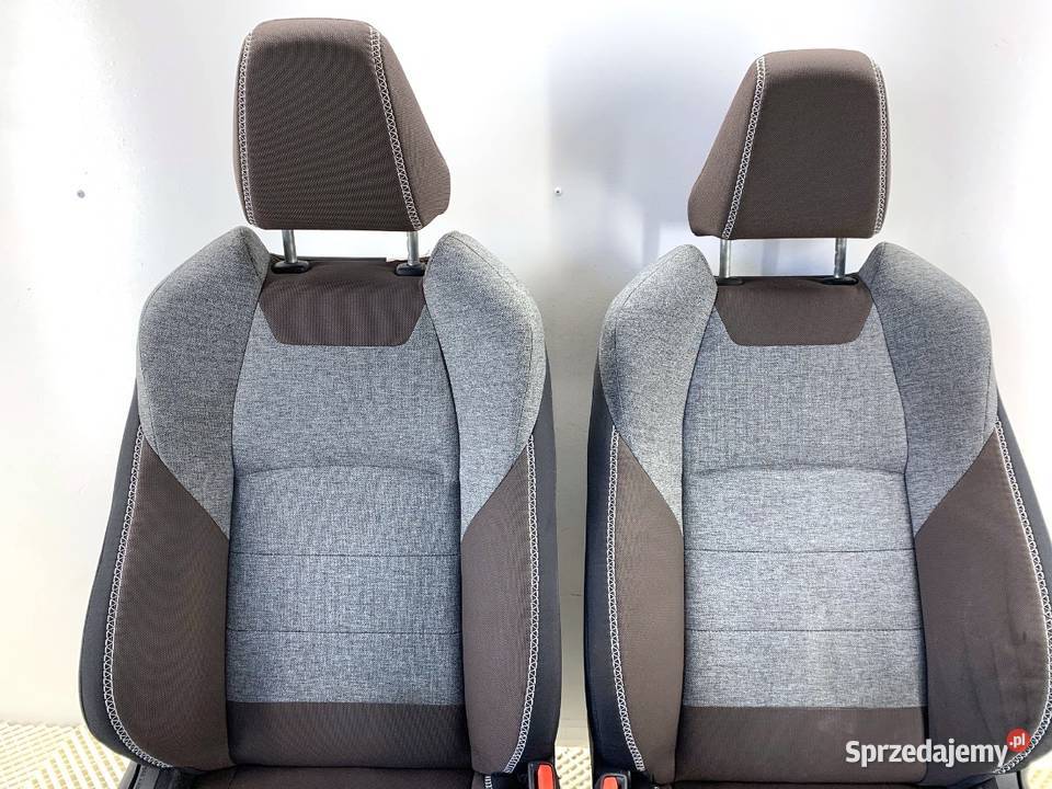 FOTELE KANAPA KOMPLET TOYOTA COROLLA E21 Kombi