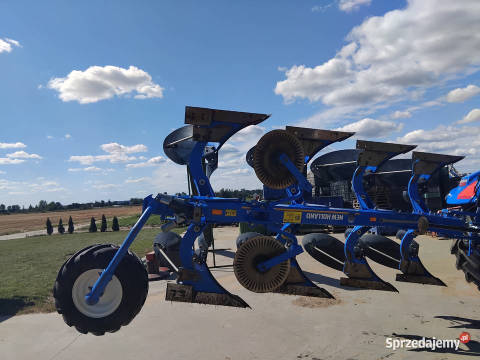 Pług 4 Newholand Glina