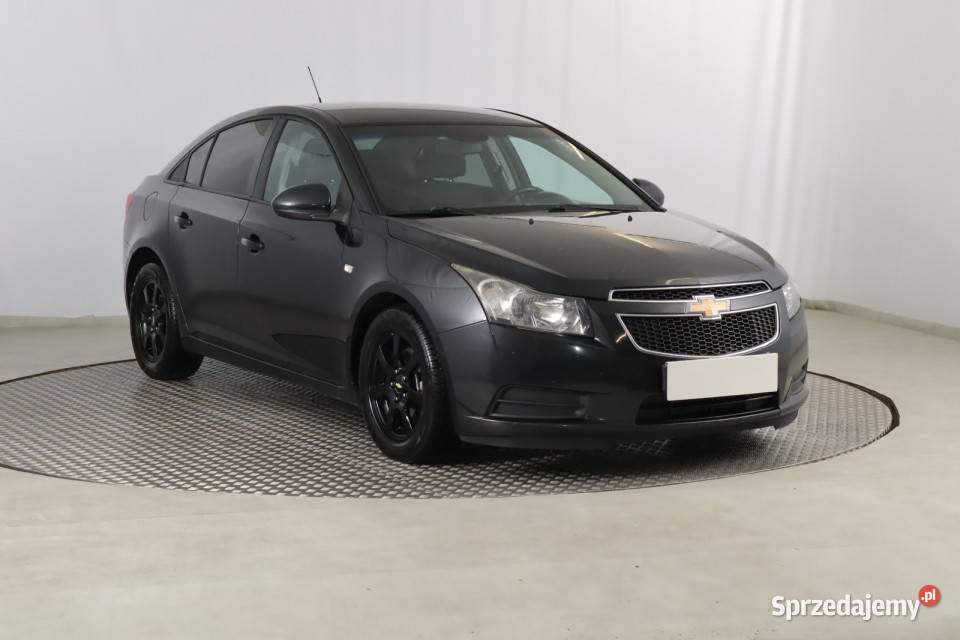 Chevrolet Cruze 20 VCDi czujnik parkowania