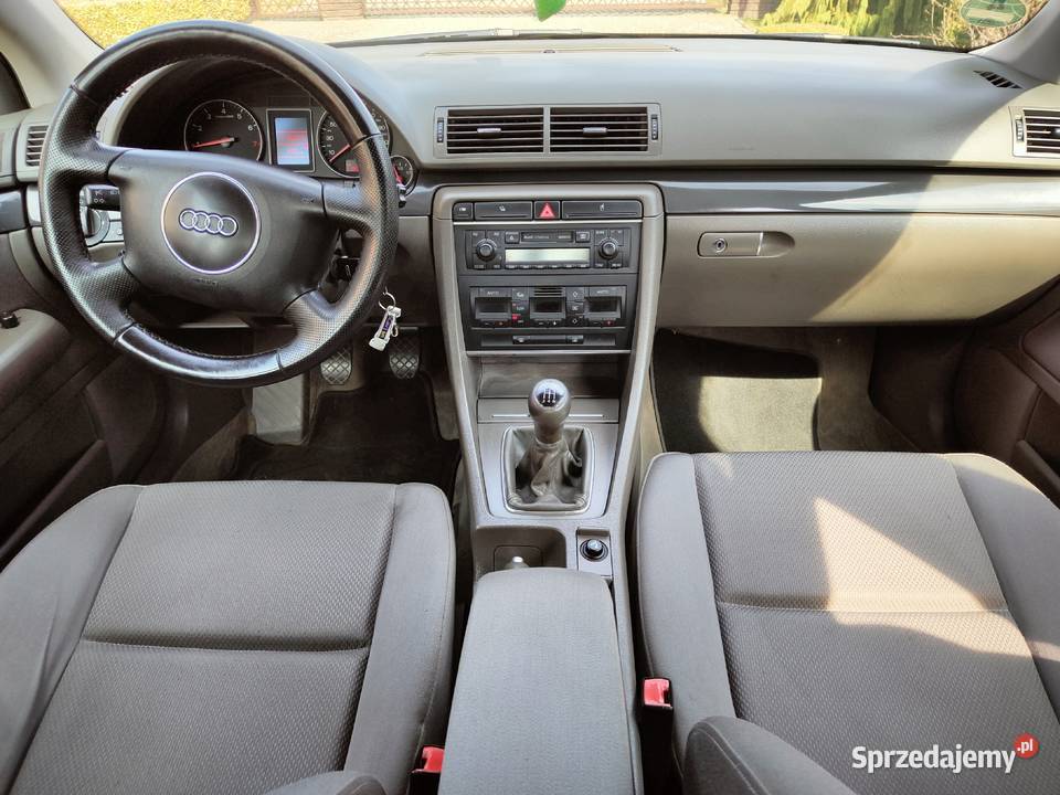Audi A4 16 MPI Super Stan Zwoleń