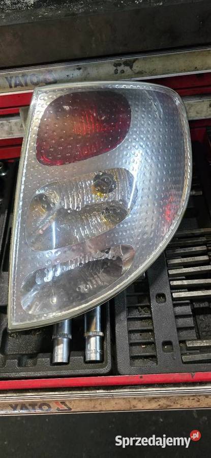 Lampa prawa citroen c3 pluriel Lampy tylne Trzemeszno sprzedam