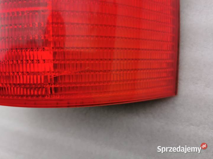 Lampa Prawy Tył Tylna Prawa VW Passat B5 Kombi Oświetlenie Wyszków