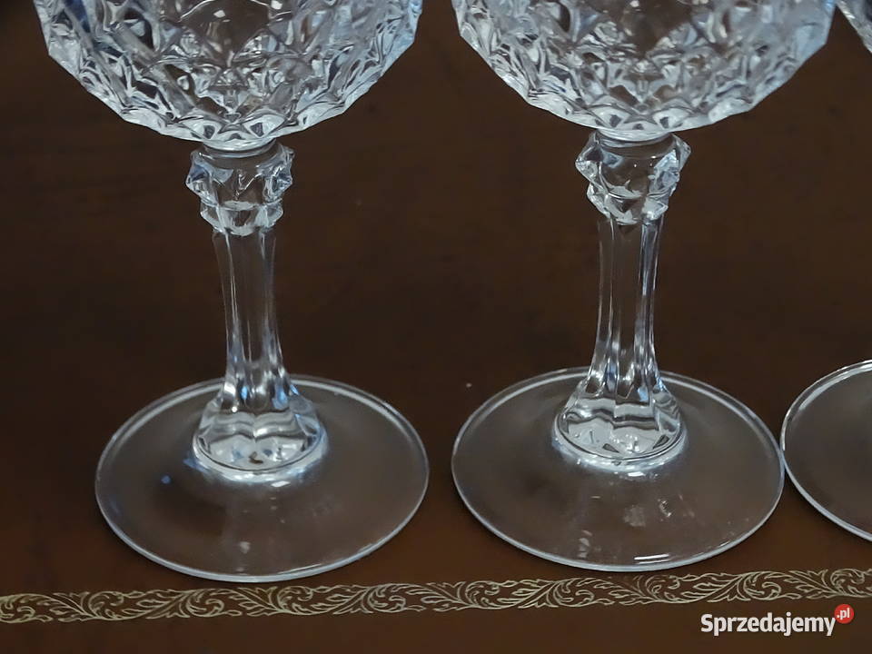 Eleganckie Kryształowe Kieliszki do Wina