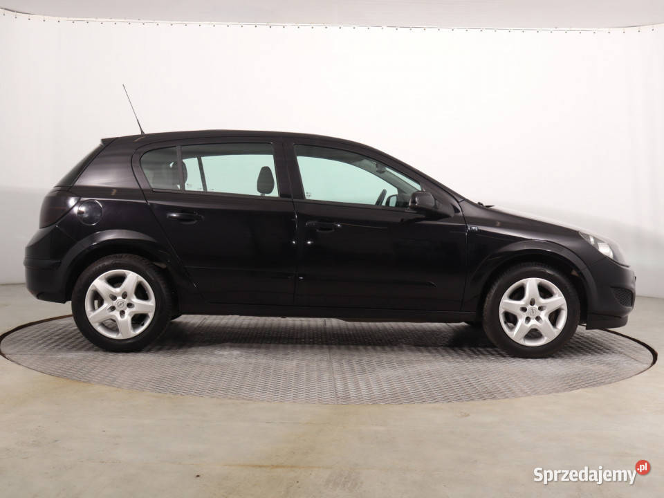 Opel Astra 14 16V 4/5 Astra Katowice