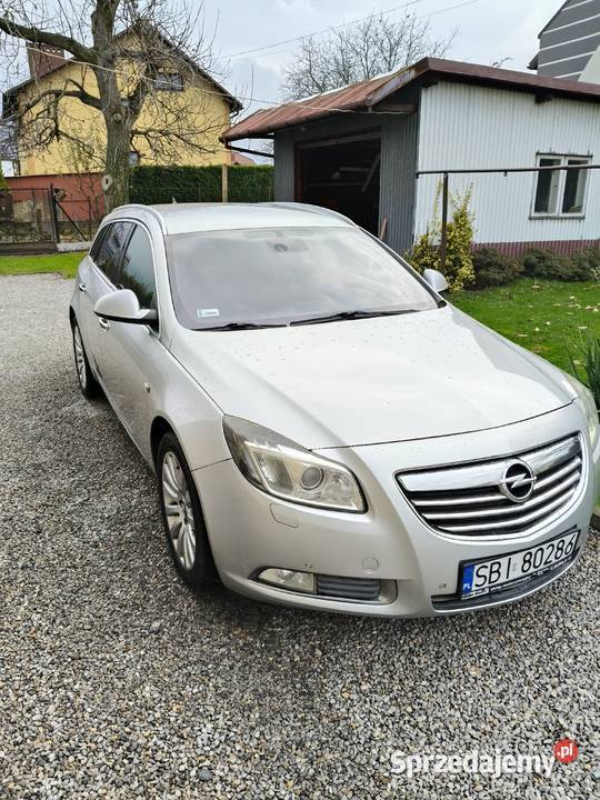 Opel Insignia 20 CDTI 160 2011 Kombi Bogate nawigacja Bujaków