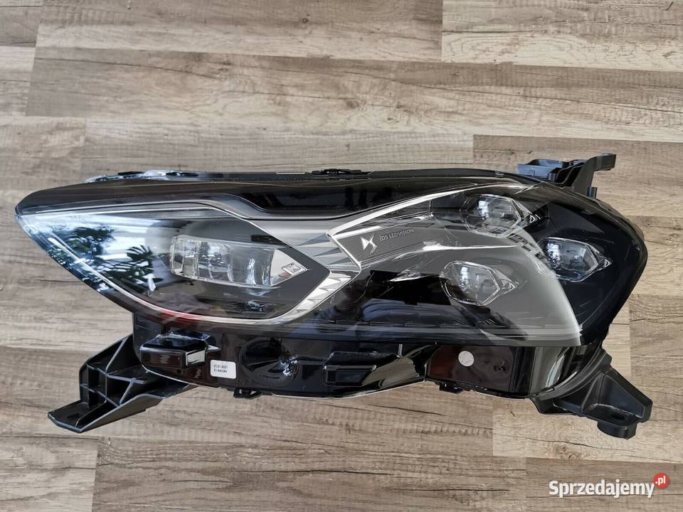 CITROEN DS3 CROSSBACK LAMPA PRZEDNIA LED osobowe Świerzawa
