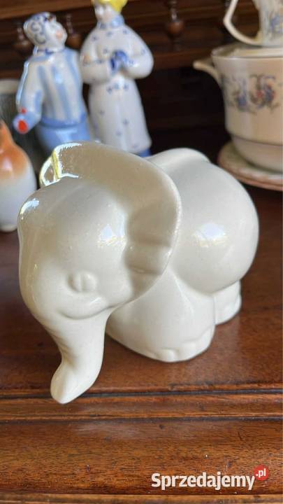 Figurka słonia Bez sygnatury Porcelana i szkło pomorskie