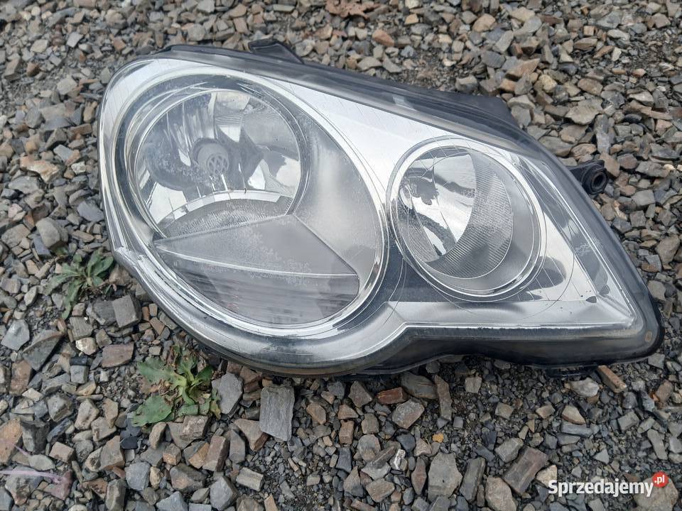 Lampa prawa przód przednia Volkswagen Polo 4 9N Radłów