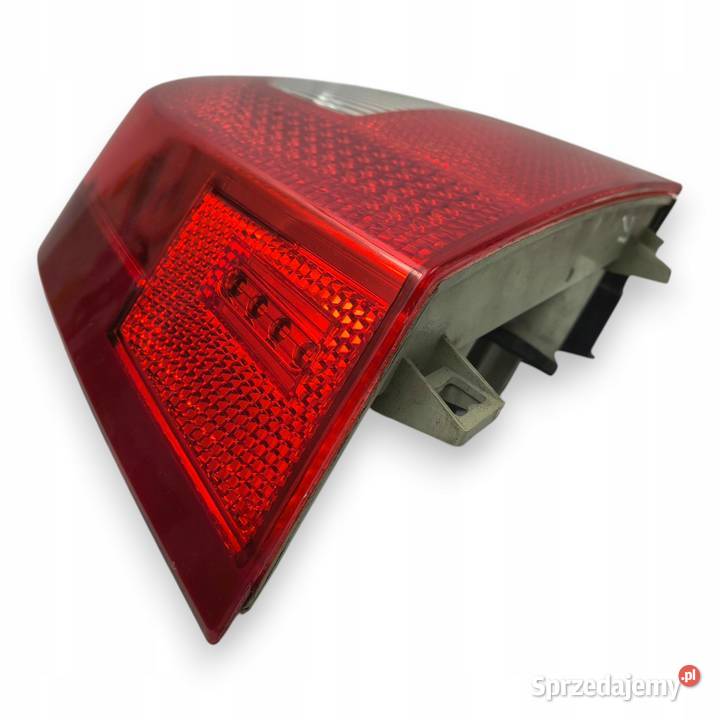 LAMPA LEWA Volvo V70 III 20072013 tylna tylnia