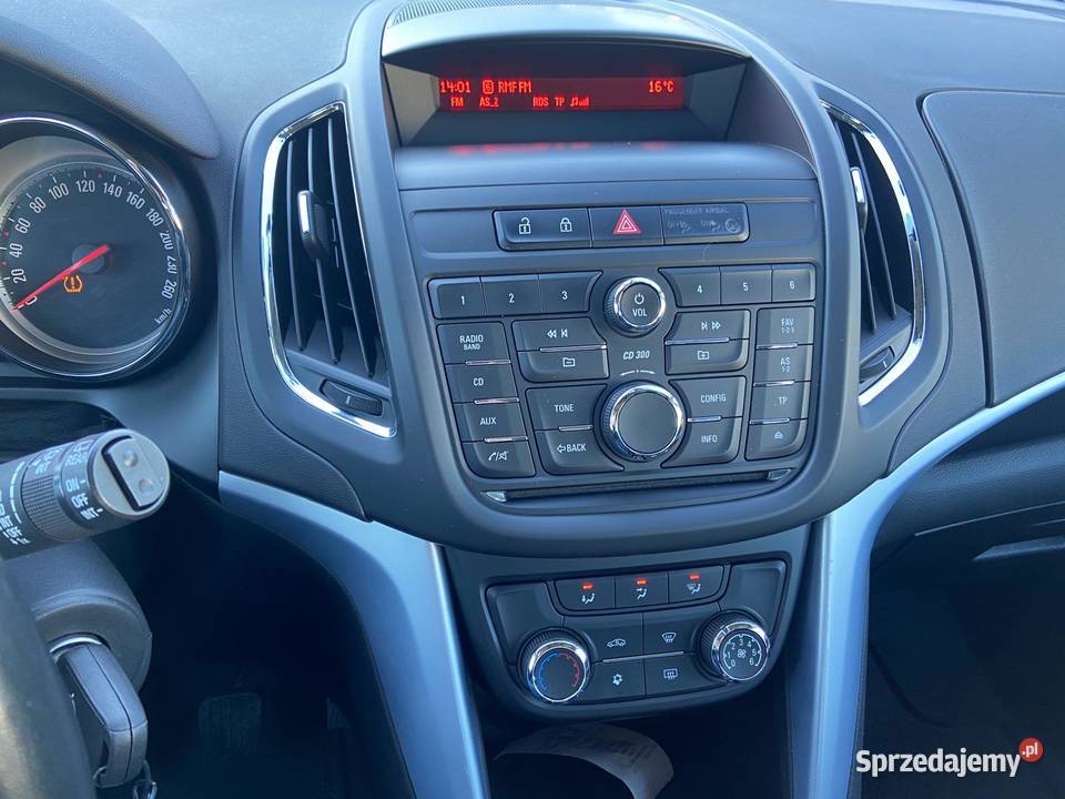 Bezwypadkowy Hak ładny zadbany EURO 6 Kraków