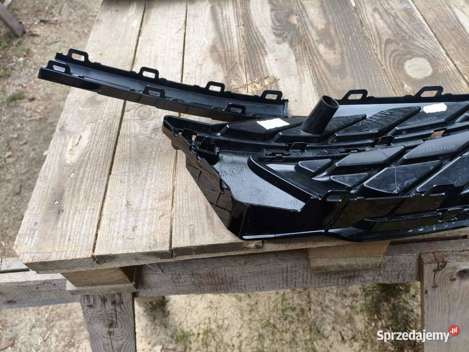CUPRA FORMENTOR KRATKA PRAWA PRZÓD 5FF853666D Żory