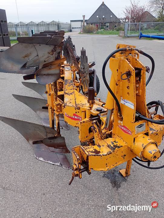 Pług obrotowy RUMPSTAD 4 skibowy Marcjanów