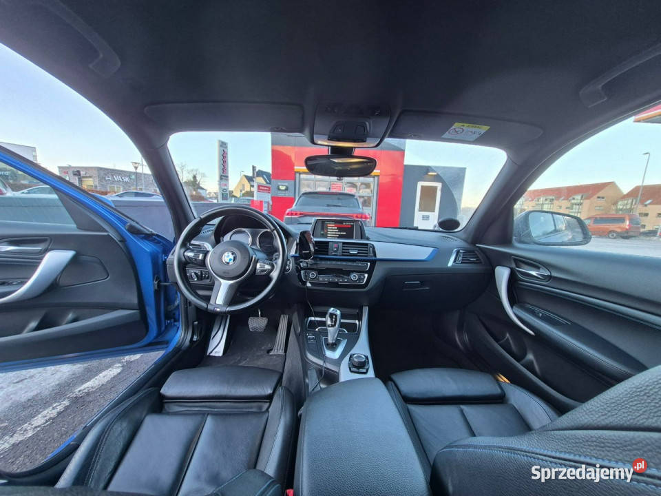 BMW 118 F20F21 2011 BMW Sadlno