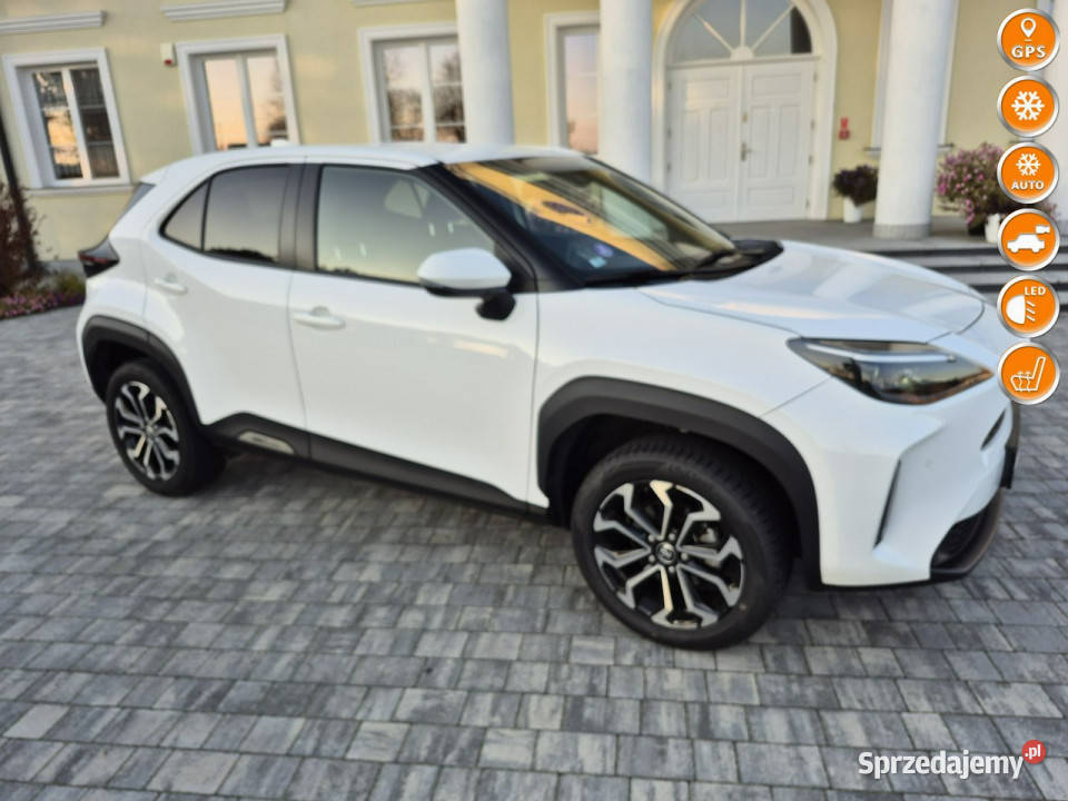 Toyota Yaris Cross 15 hybryd full led