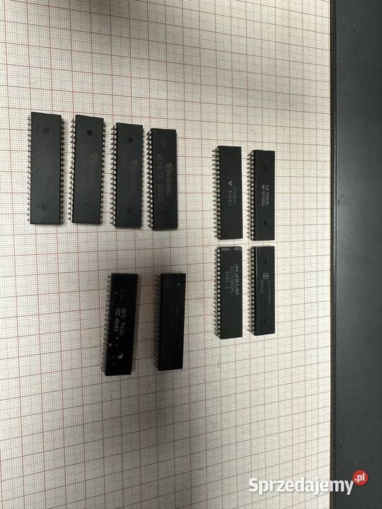Układy WS7107CPL ICL7106CPL NPC 7930 i 8021 Czechowice-Dziedzice