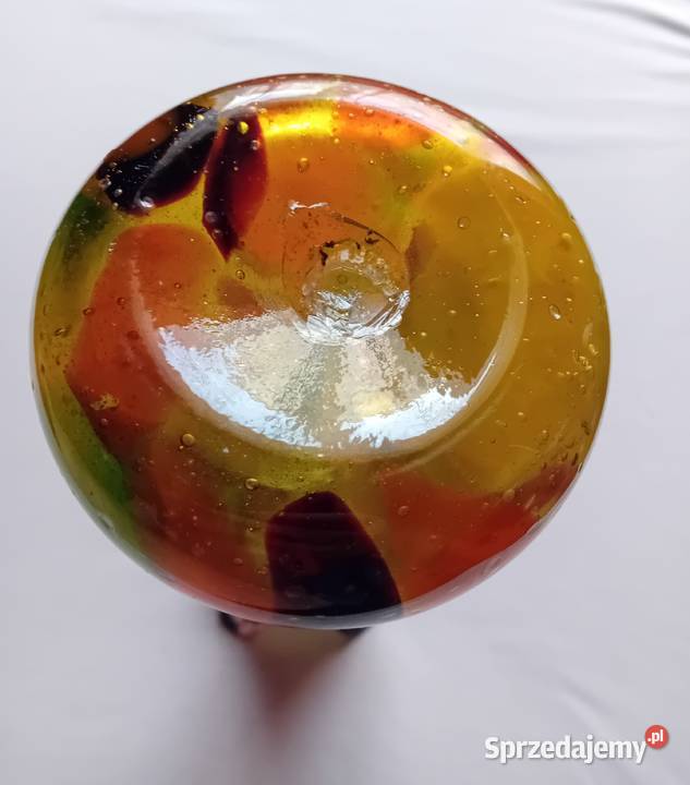 Pięknie wybarwiony ręcznie formowany wazon