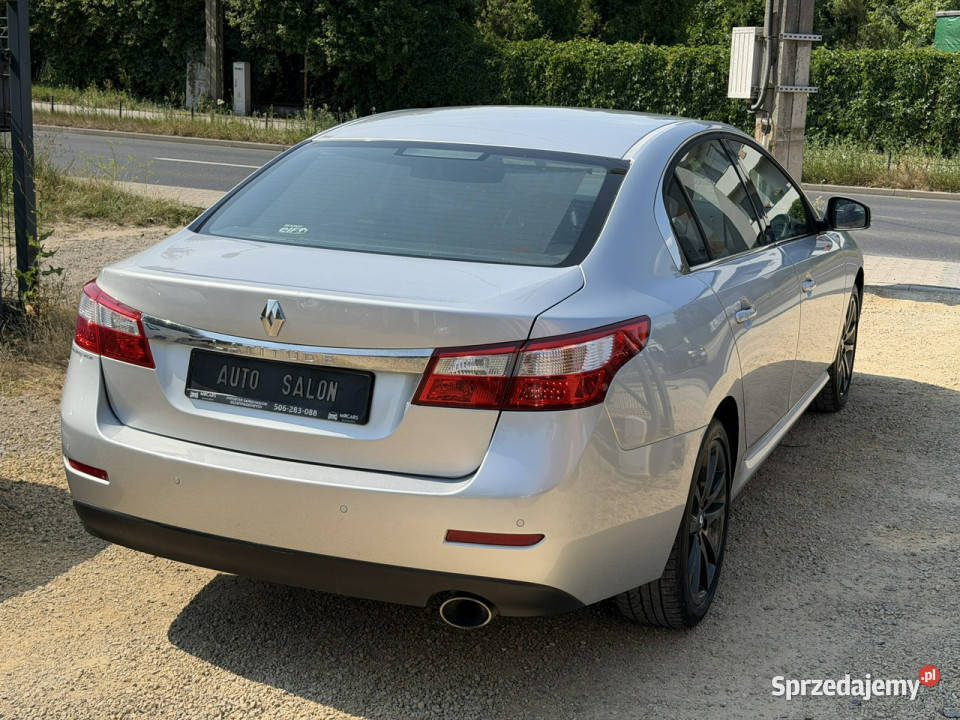 Renault Latitude Sedan / Limuzyna