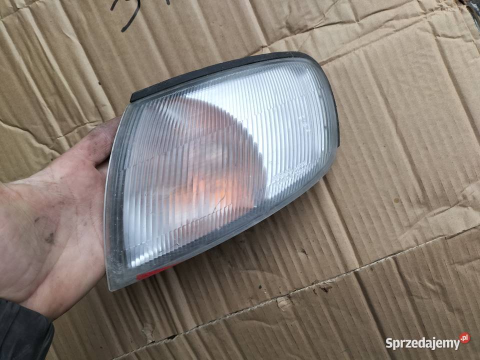KIERUNKOWSKAZ MIGACZ LEWY Nissan Almera kierunkowskazy Kamień-Kolonia