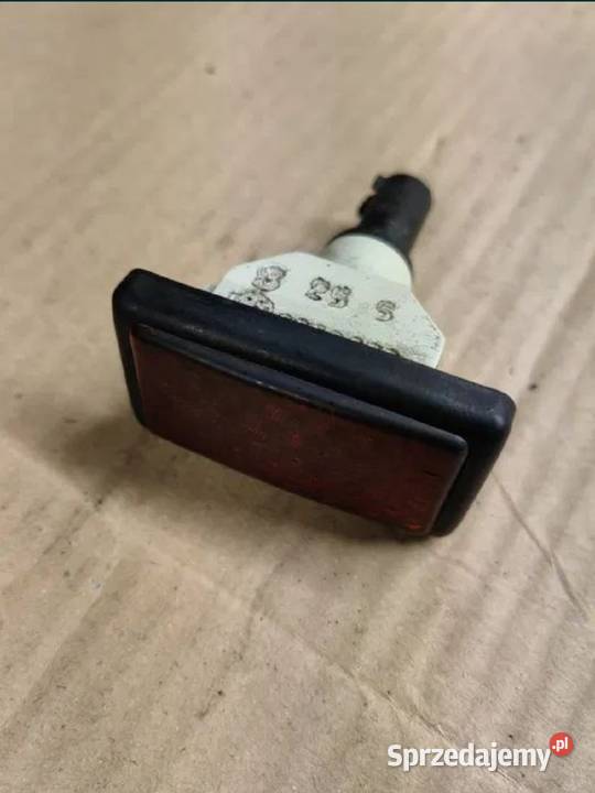 Lampka obrysówka drzwi BMW E38 osobowe Żory