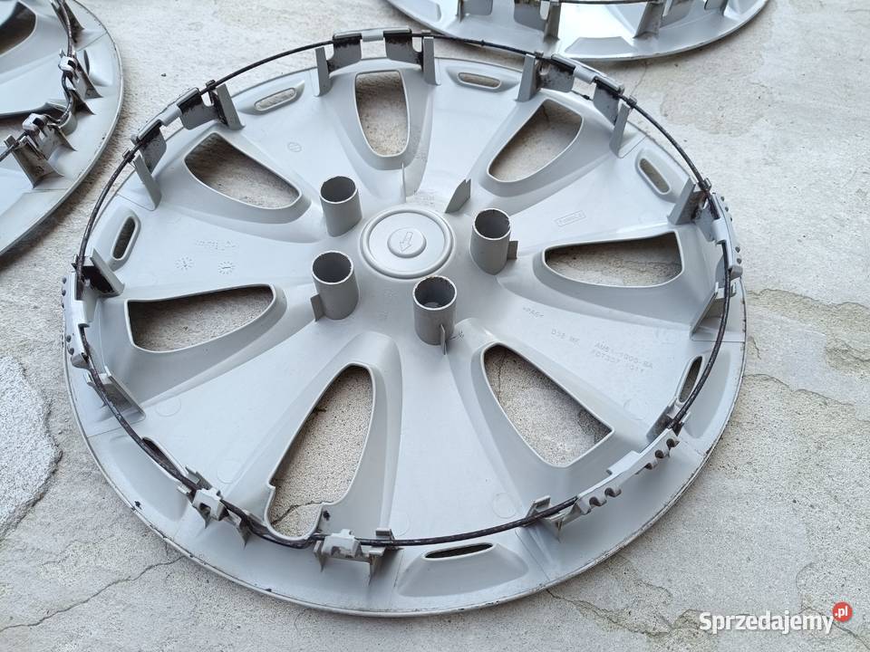 Kołpaki oryginalne Ford Focus 16 komplet C itp 3 Piastów