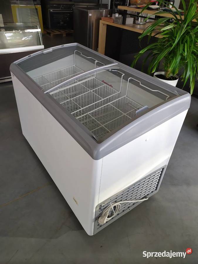Zamrażarka skrzyniowa zestaw koszy lody owoce Gastronomia Kazuń Polski