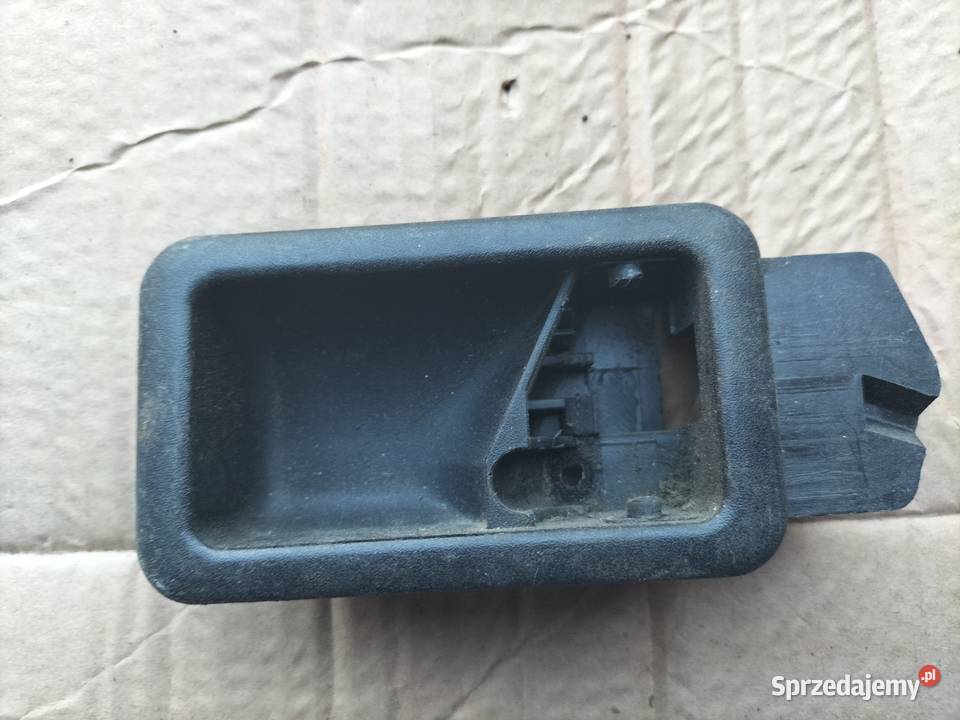 AUDI 80 B4 893837020 UCHWYT KLAMKI osobowe Kamień-Kolonia sprzedam