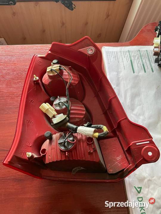 Lampy tylne Suzuki Alto Nissan Pixo 2008 2014 osobowe