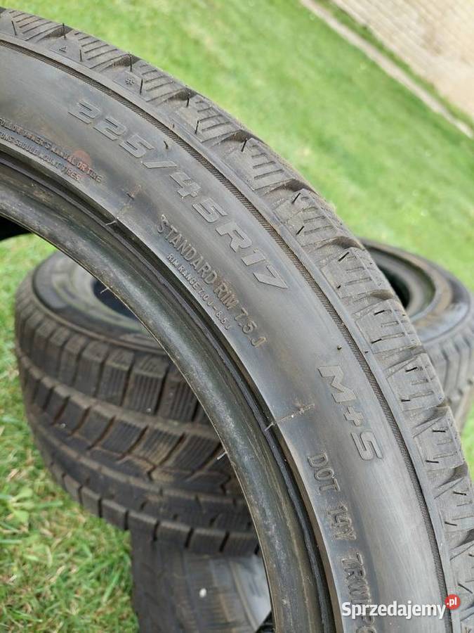 Opony zimowe Austone Skadi SP901 22545 R17 94 V sprzedam