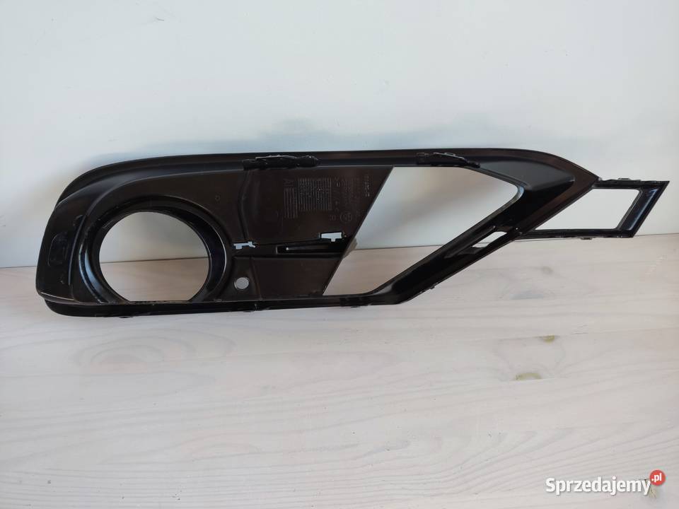 Kratka zderzaka przedniego BMW F30 F31