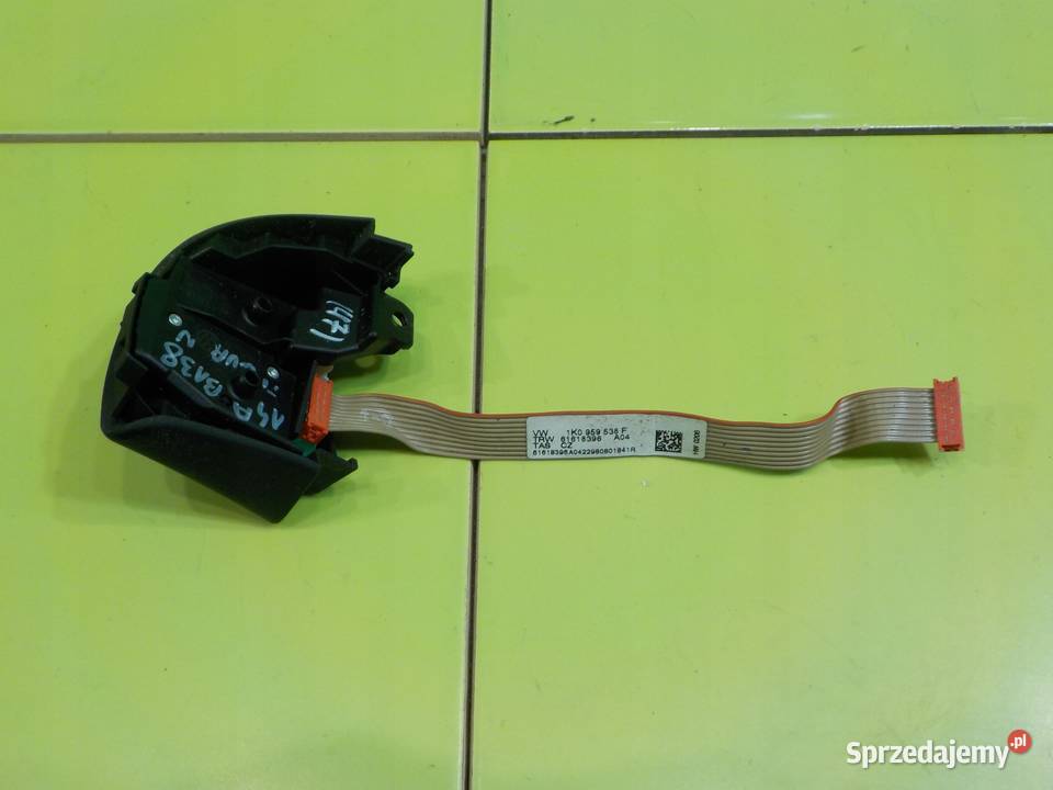 VW TIGUAN I 14 TSI 09r 5D przelaczniki osobowe