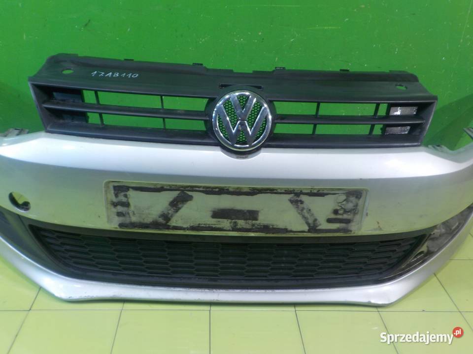 VW POLO V 6R 12 B 10r 5D zderzak przod sprzedam