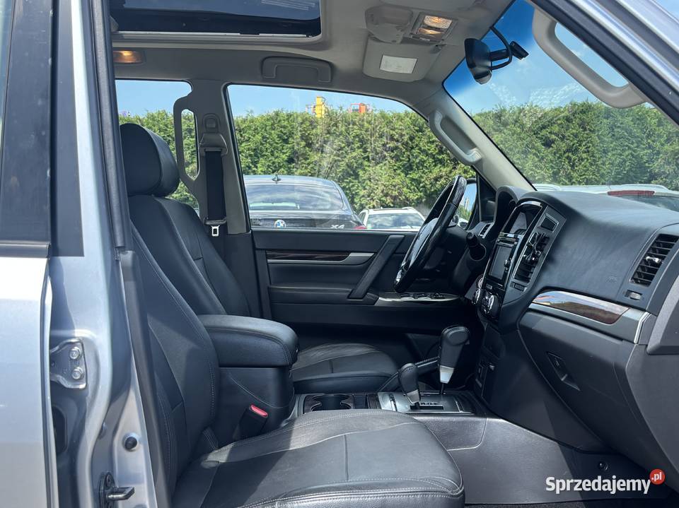 Mitsubishi Pajero 2018r 4x4 Automat Gwarancja napęd 4x4 Paniówki sprzedam