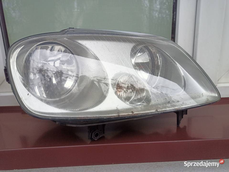VW Touran 1T0 lampa przednia prawa reflektor Sieradz