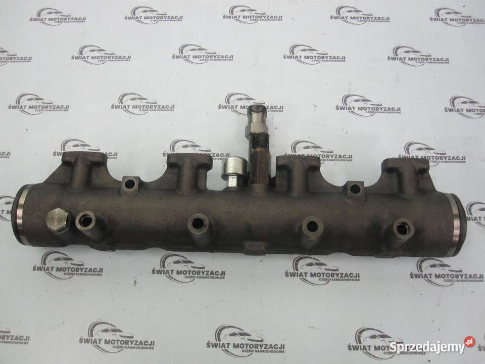 ISUZU TROOPER 30 D 4JX1 160 02r listwa wtryskowa