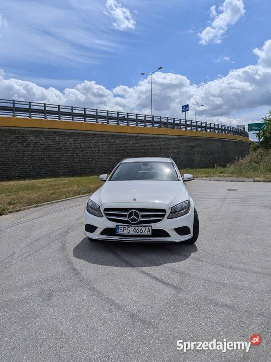 MercedesBenz C180d W205 Kombi 2018 16 Diesel 226 Kielce sprzedam