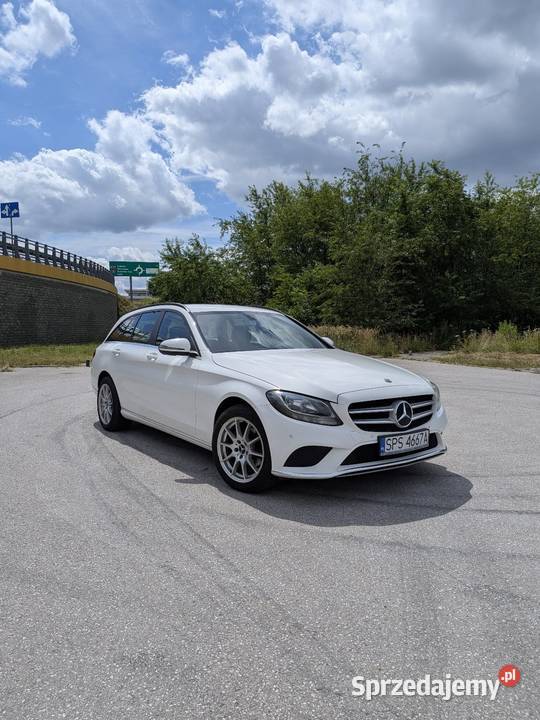 MercedesBenz C180d W205 Kombi 2018 16 Diesel 226 Kielce