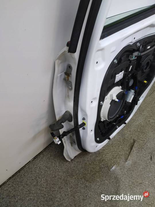 DRZWI PRAWE TYŁ KOMBI PYW Hyundai i30 III 2016 Rok produkcji 2018 świętokrzyskie