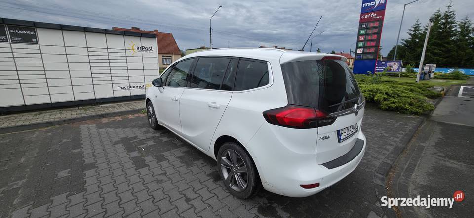 Opel zafira c tourer hak 2000cm3 sprzedam