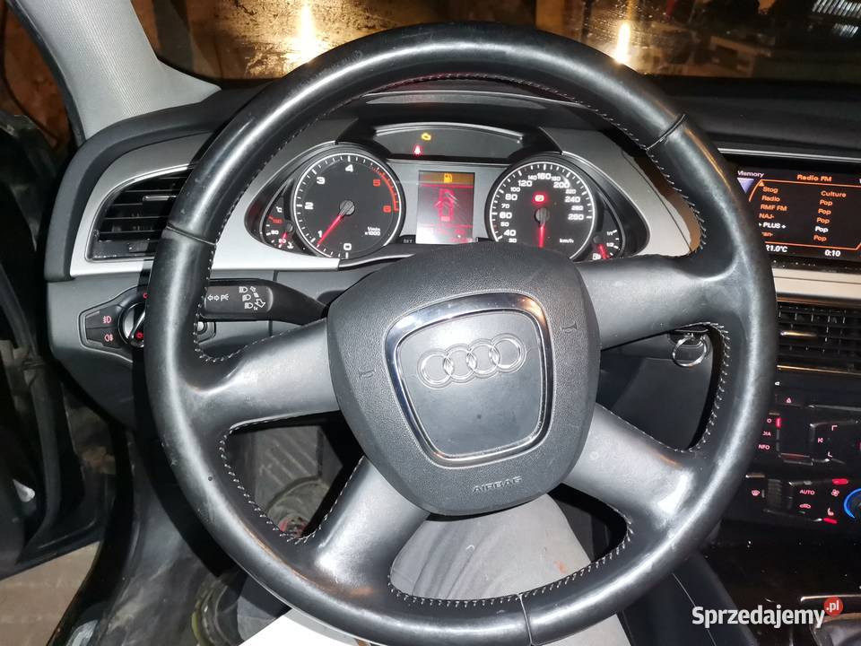 Licznik Audi A4 B8 20TDi Rok produkcji 2010