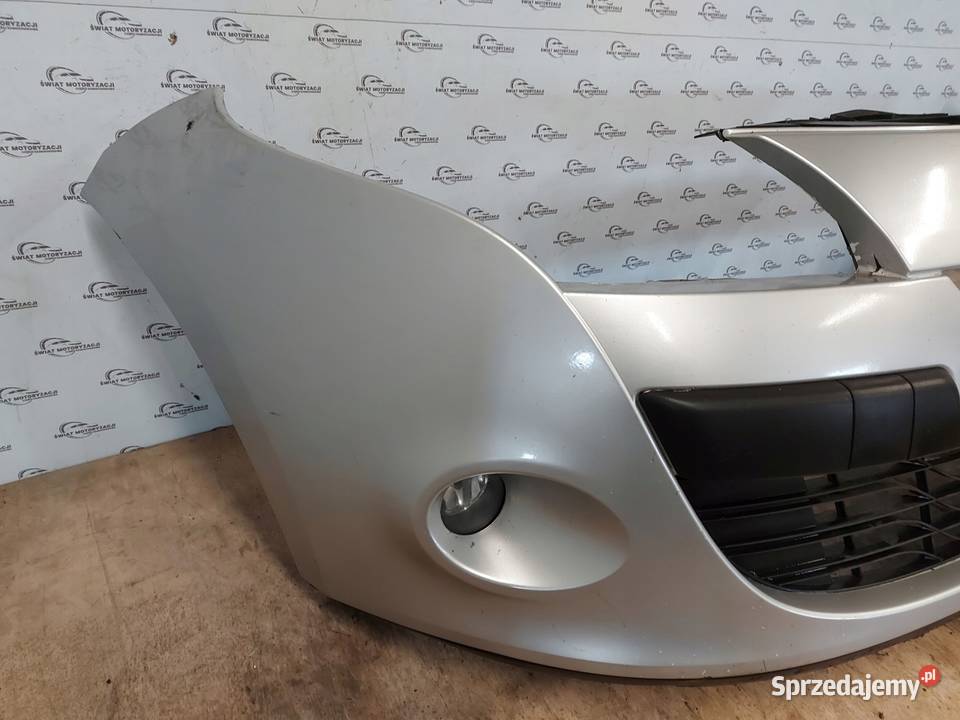 RENAULT MEGANE III 10r Zderzak przód przedni