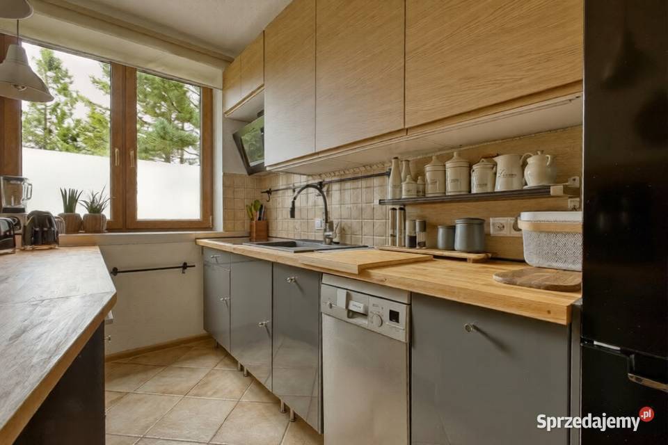 Apartament dwa miejsca postojowe garaż w parter sprzedam