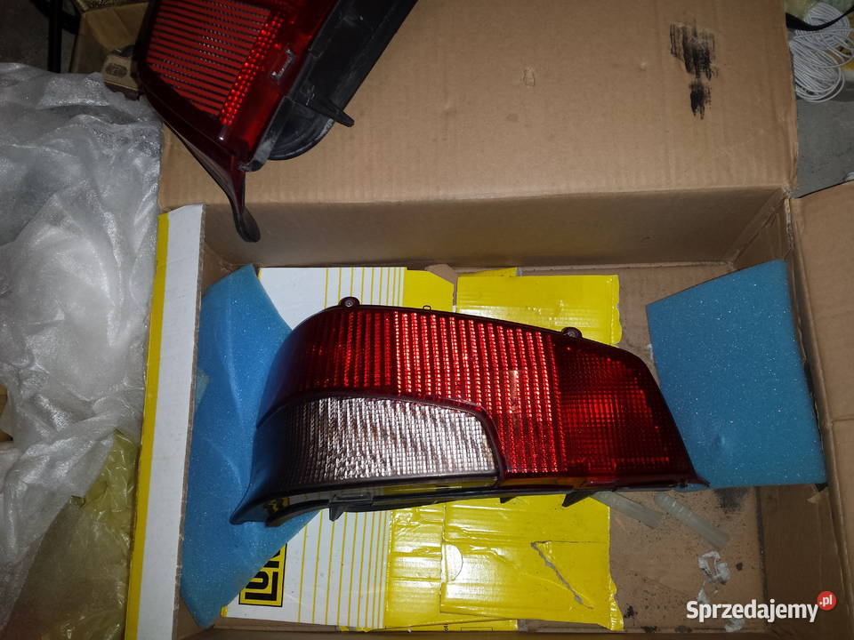 Lampy tylne Peugeot 106r model 1 1996r podkarpackie Mielec