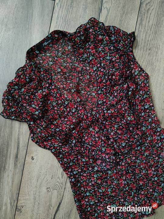 Czarna bluzka łączka 36 38 Żabot Kwiaty niebieski Odzież damska Jasło