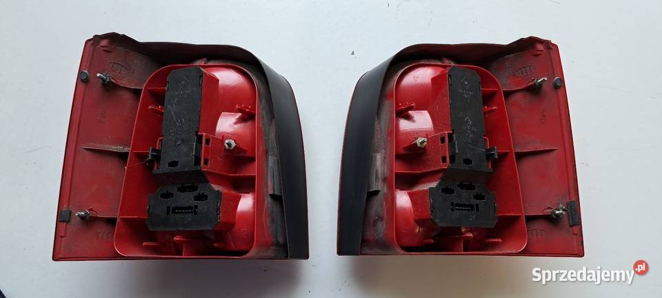 Komplet lamp tylnych Volkswagen Passat B5 Kombi Lampy tylne sprzedam