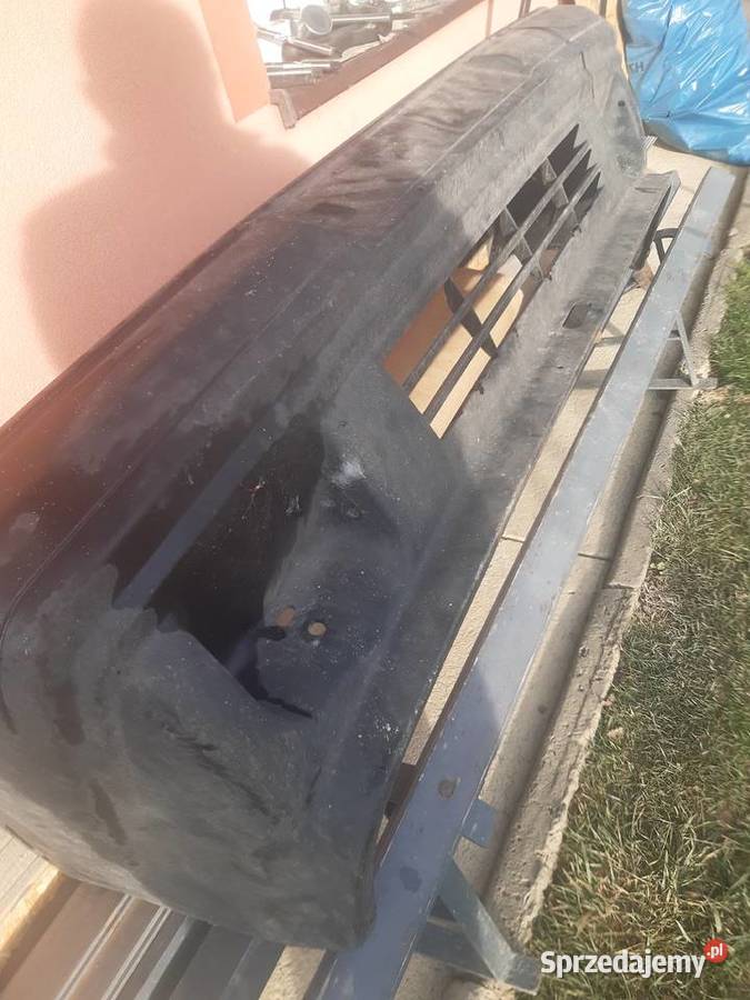 Sprzedam zderzak przedni do poloneza caro