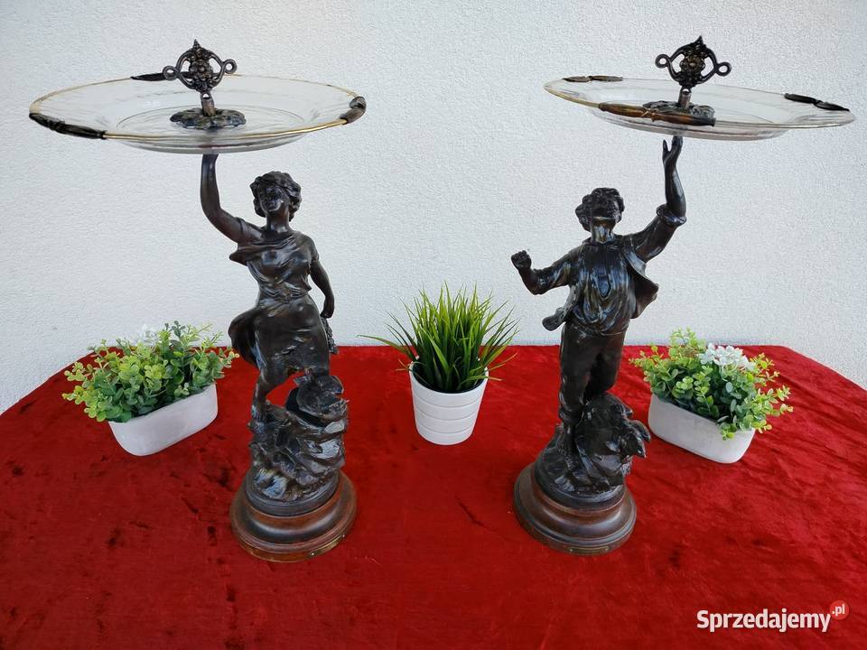 Piękny komplet starych figuralnych pater