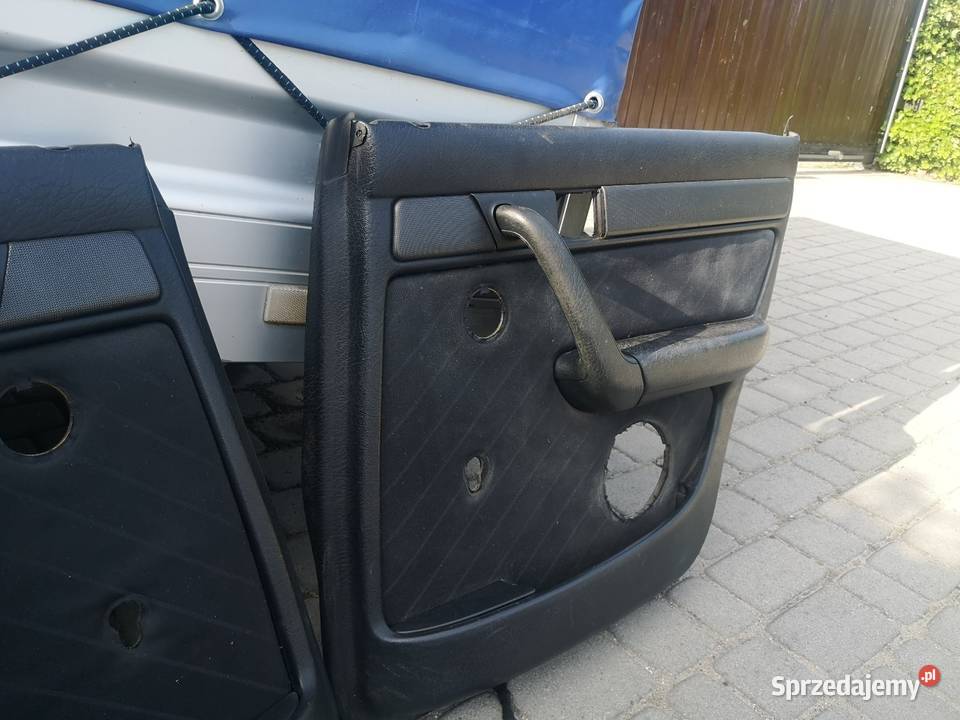 Boczki audi a6 c4 sprzedam